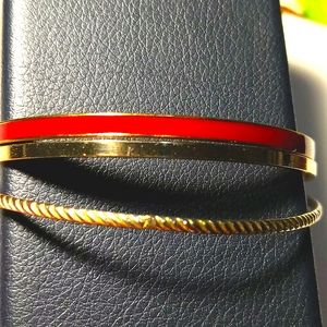 Set of 3 bracelets. Red and gold color.